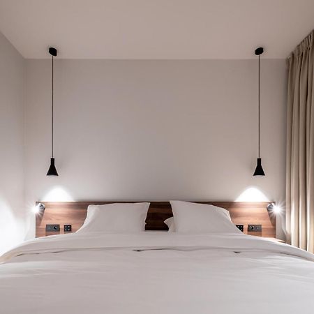 One Two Four - Hotel & Spa Gent Exterior foto